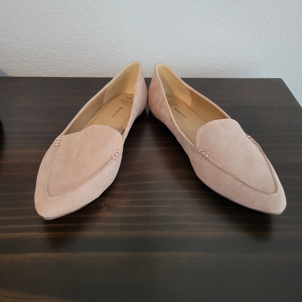 Cute flat shoes